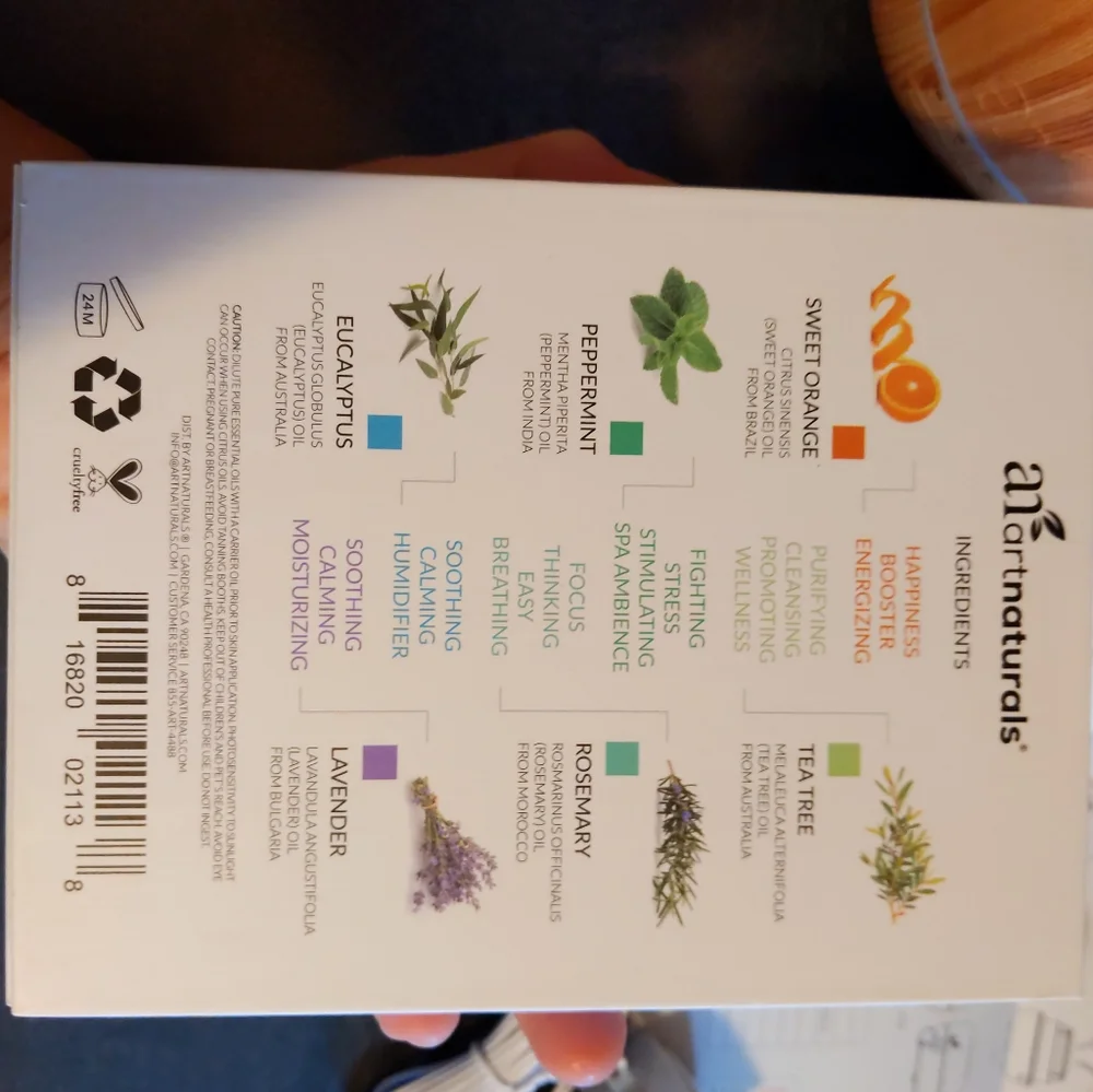ART NATURALS OIL DIFFUSER + 6 ESSENTIAL OIL BUNDLE
